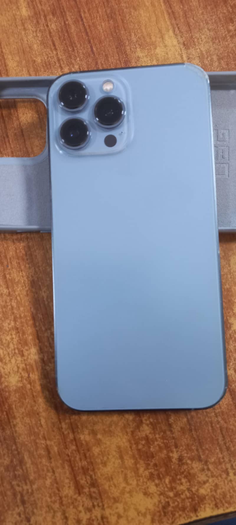 Apple iPhone 13 Pro Max 4