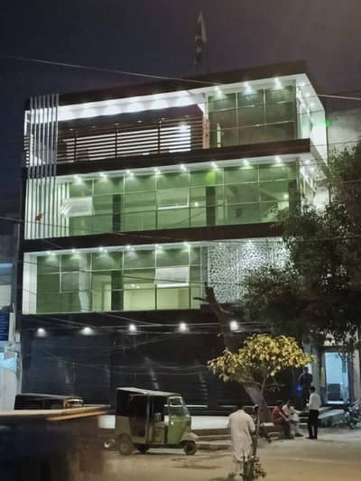 Independent Office Available For Rent 7000 Square Feet Covered Area