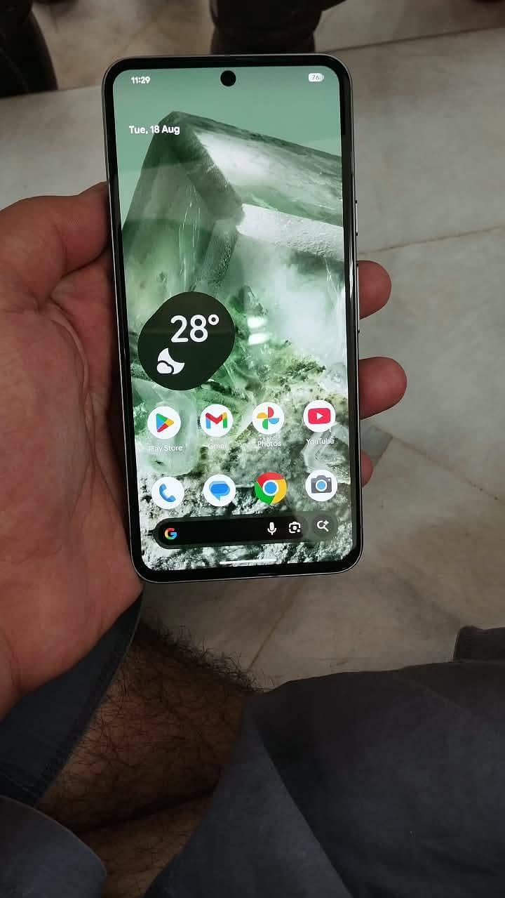 Google Pixel 8 3