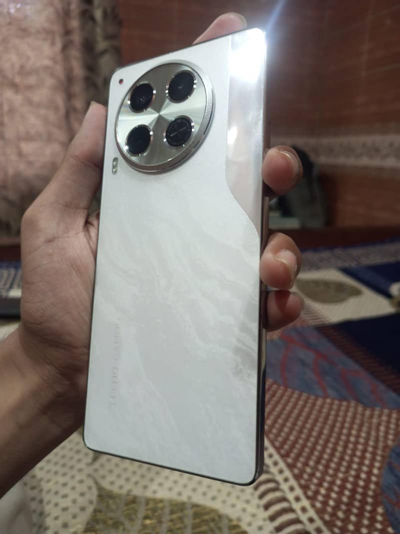 Tecno CAMON 30 2