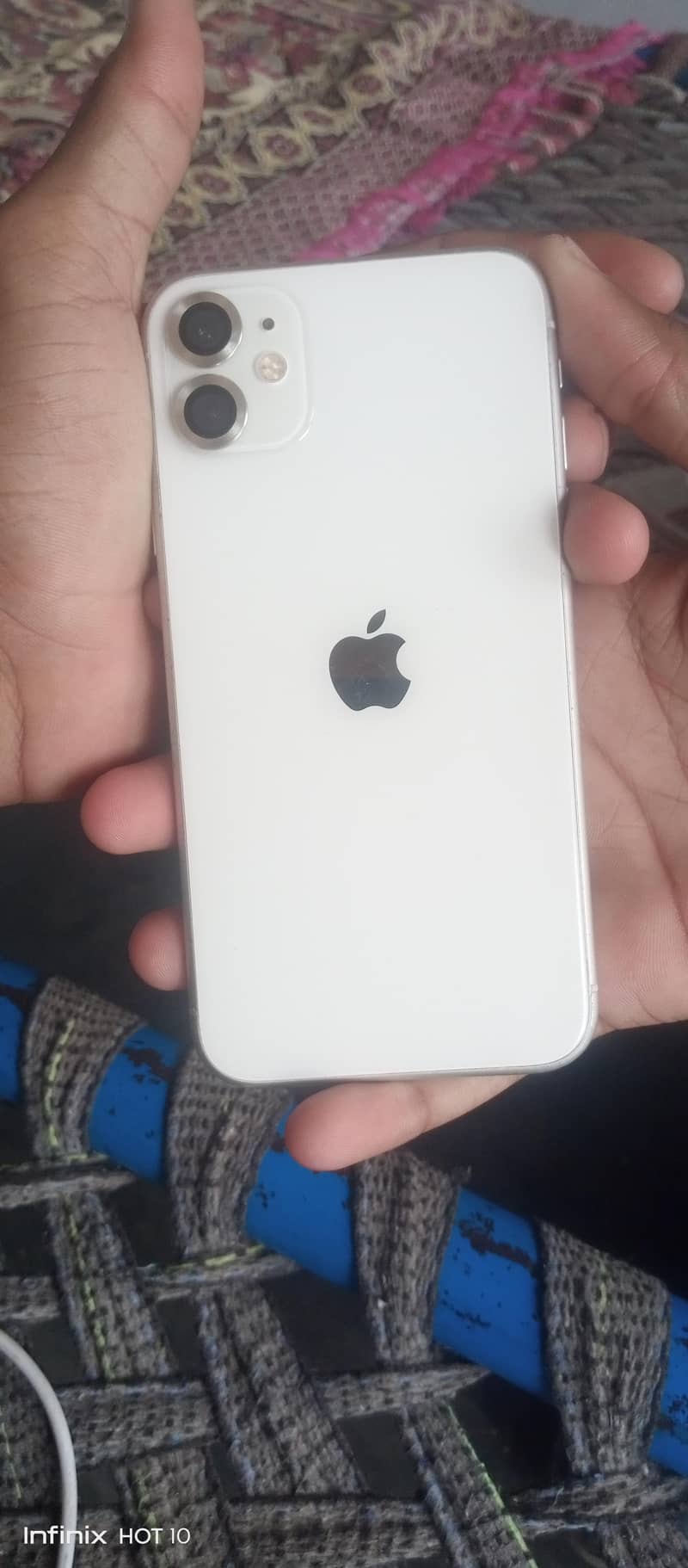 Apple iPhone 11 2