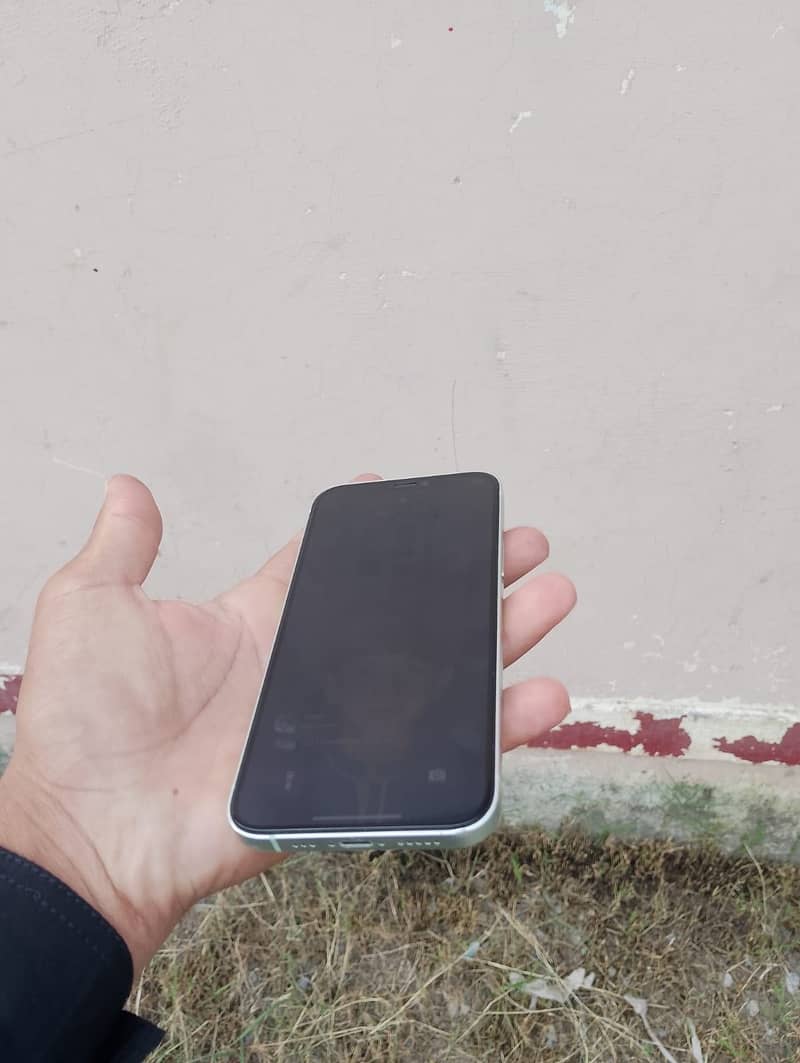 Apple iPhone 12 9