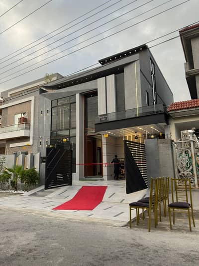 10 Marla Luxury House