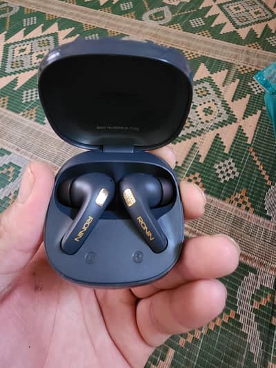 ronin pebble new just few days used price almost final