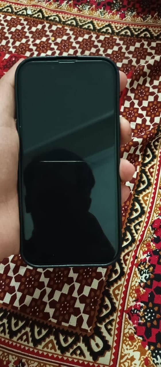 Apple iPhone 13 5