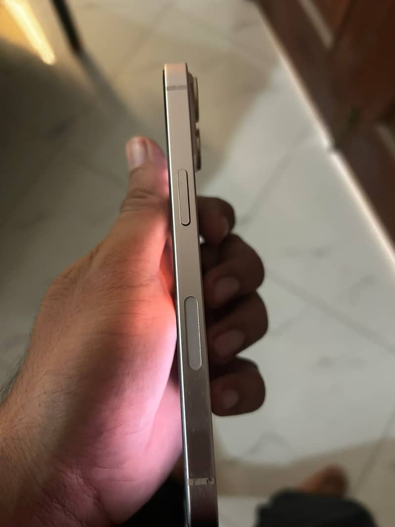 Apple iPhone 13 mini 2