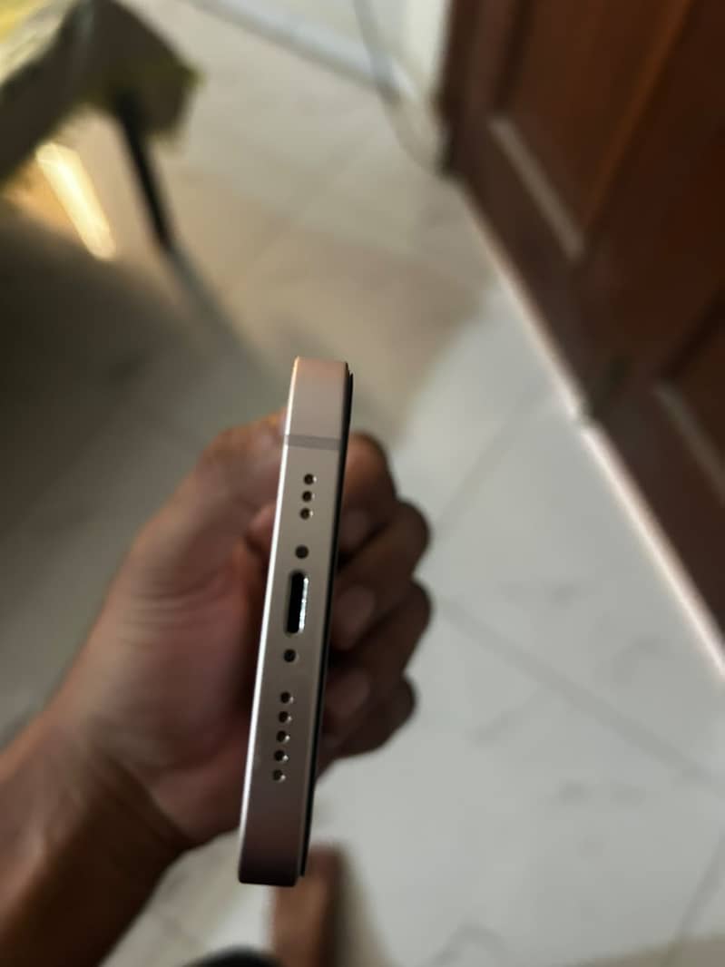 Apple iPhone 13 mini 3