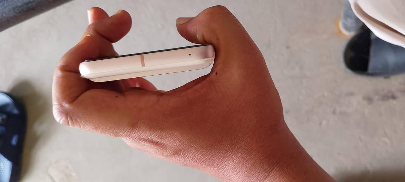 Google Pixel 8 1