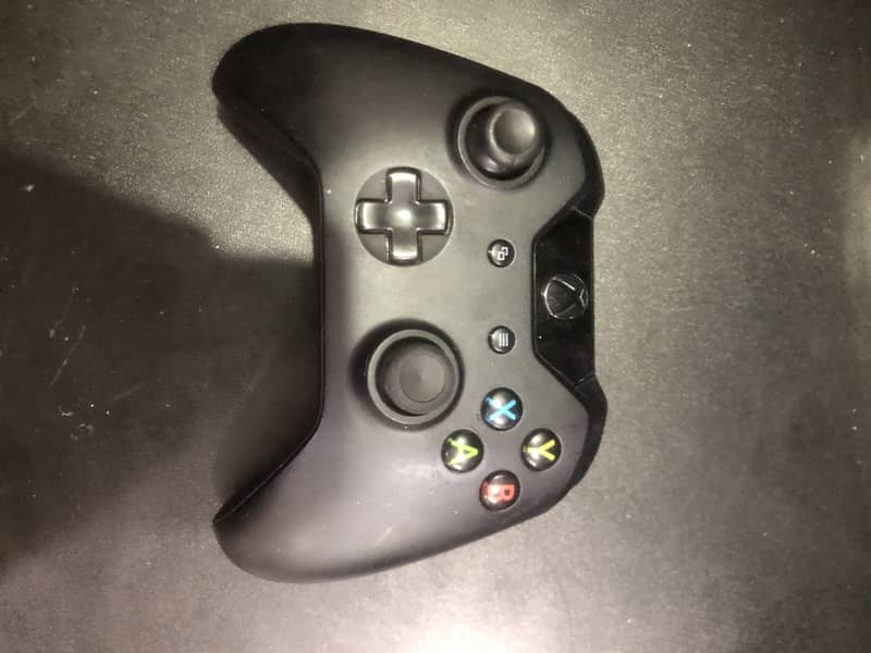 contact only on olx xbox one with a wireless controller 2