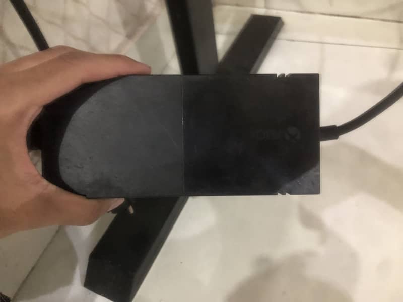 contact only on olx xbox one with a wireless controller 3