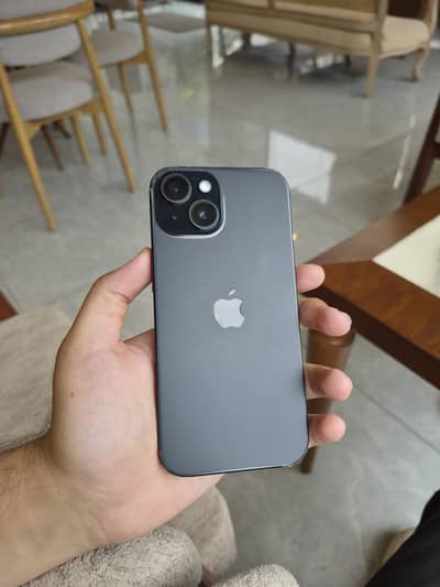 Apple iPhone 15