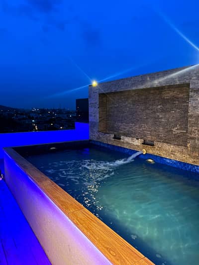 Pool 2 BHK penthouse available daily basis and weekly