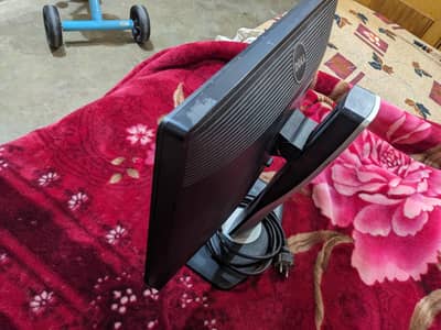 Dell Professional Series (P2012H) monitor for sale fully adjustable