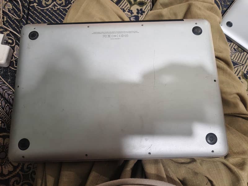 MacBook Pro 1
