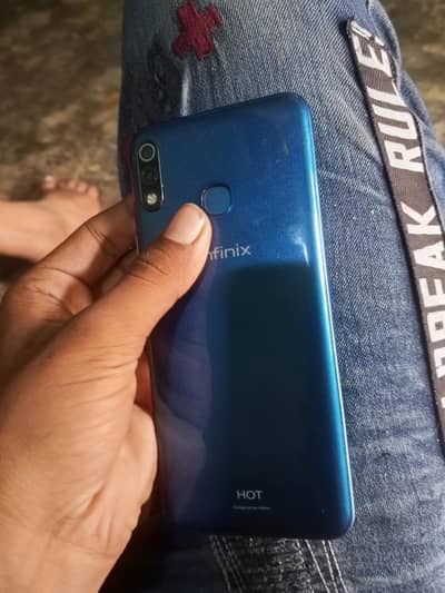 Infinix Hot 8 Lite