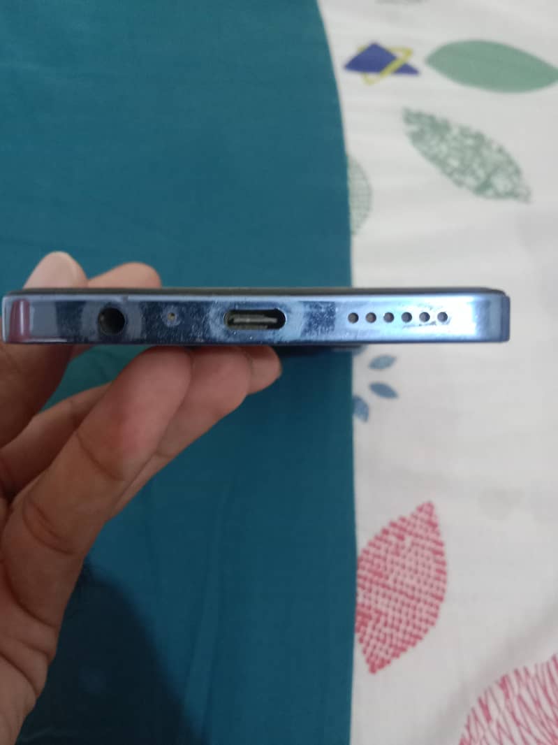 Tecno CAMON 20 2