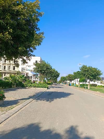 10 Marla Residential Plot For sale In Top City 1