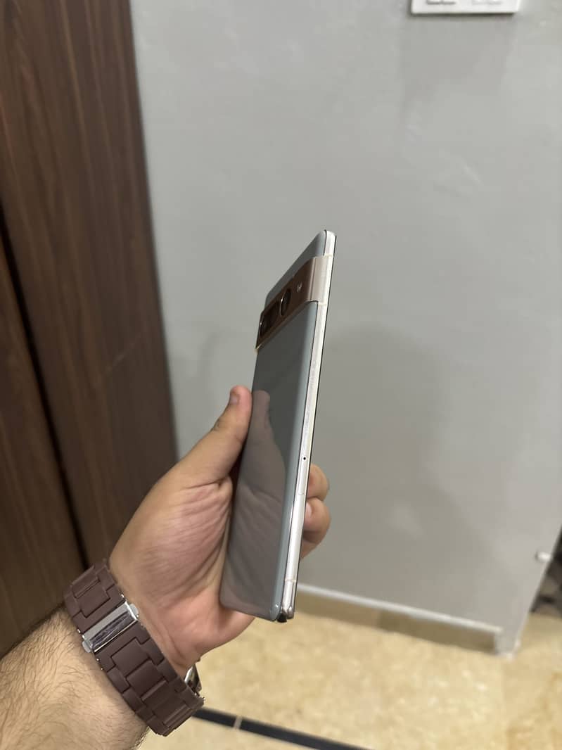 Google Pixel 7 Pro 2
