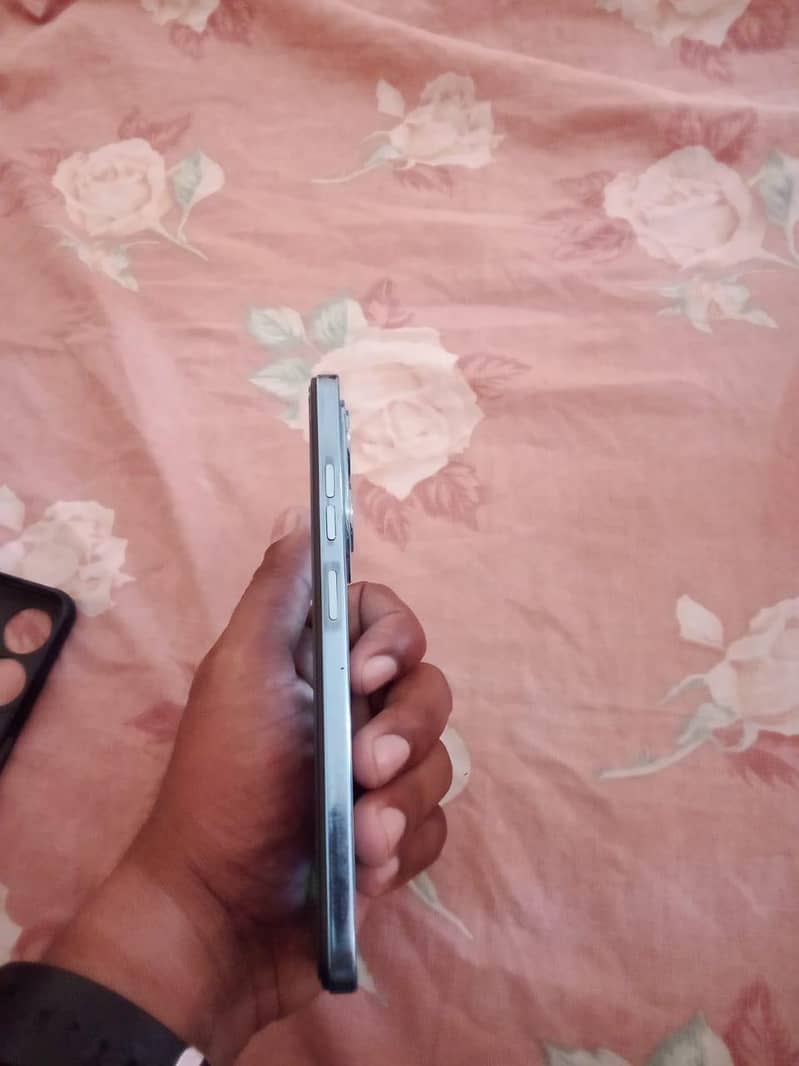 Tecno Spark 20 3