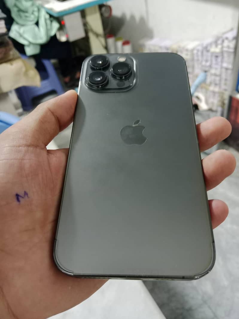 iPhone 13pro max 1
