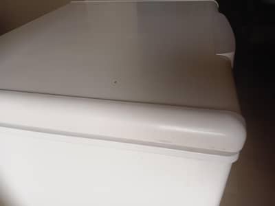 Haier ka single door freezer ha condition ok ha body pe koi zank nhi h