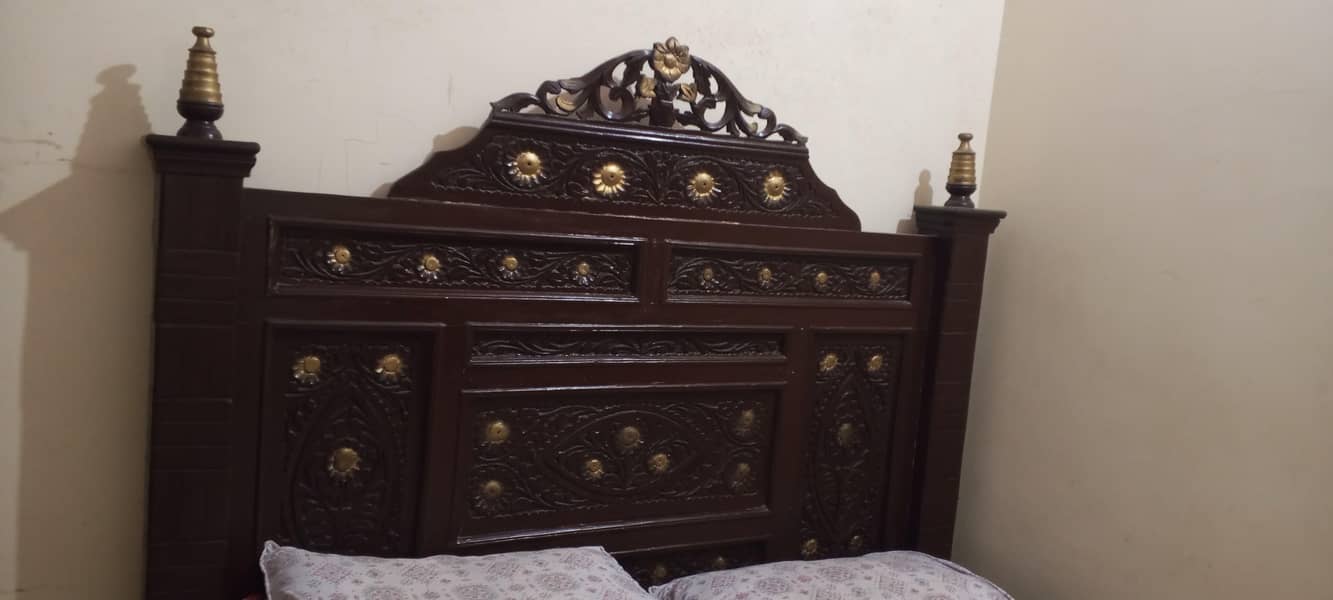 bed, dressing 0
