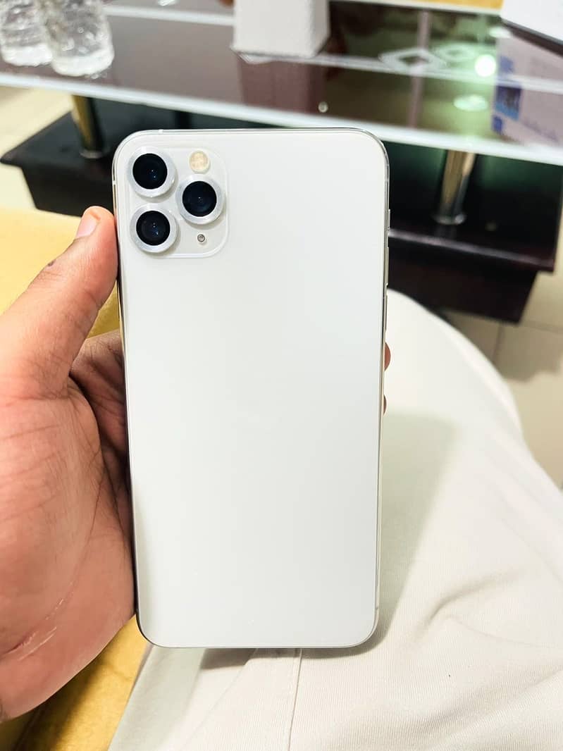 Iphone 11 pro max 2