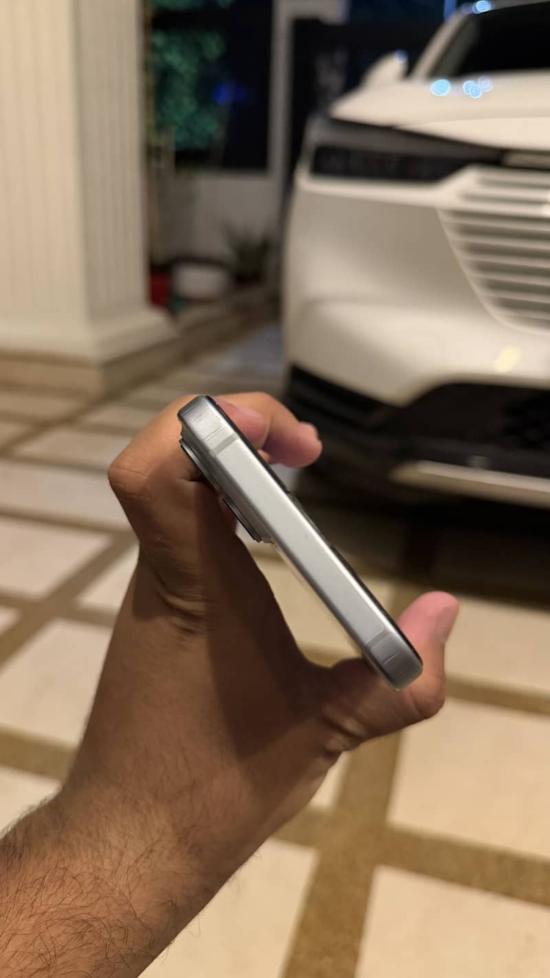 iphone 15 plus JV 4