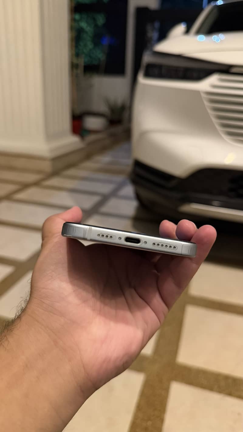 iphone 15 plus JV 6