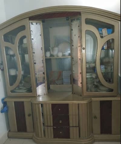 Used divider ,display cabinet but good condition
