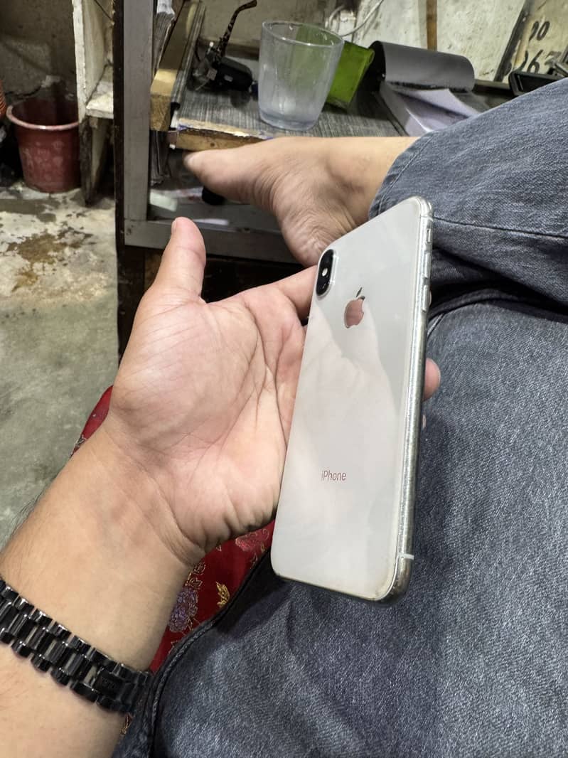 Apple iPhone X 1