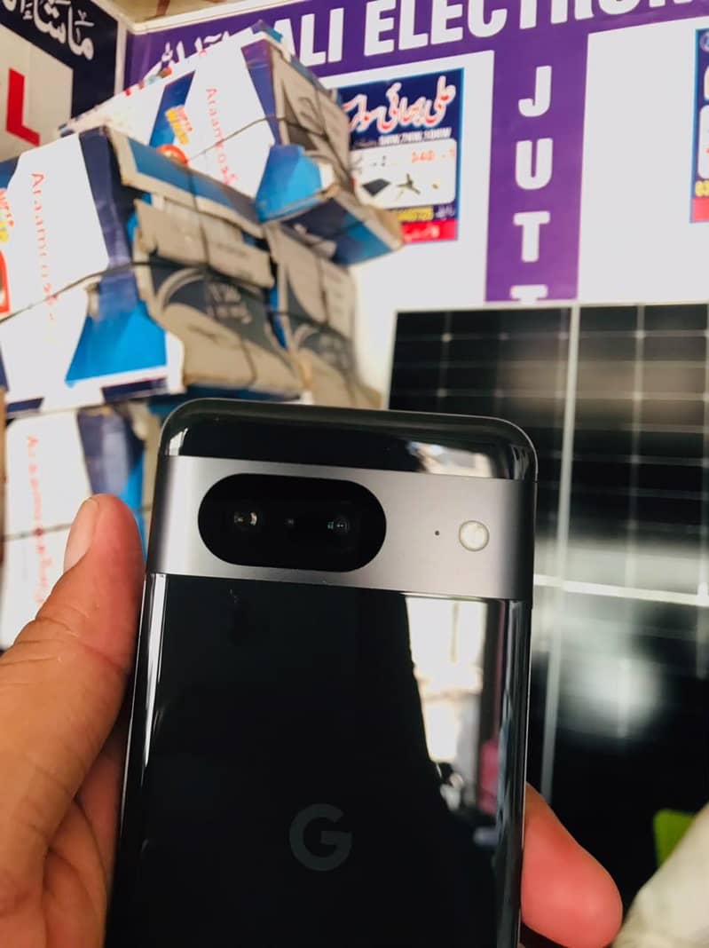 Google Pixel 8 0