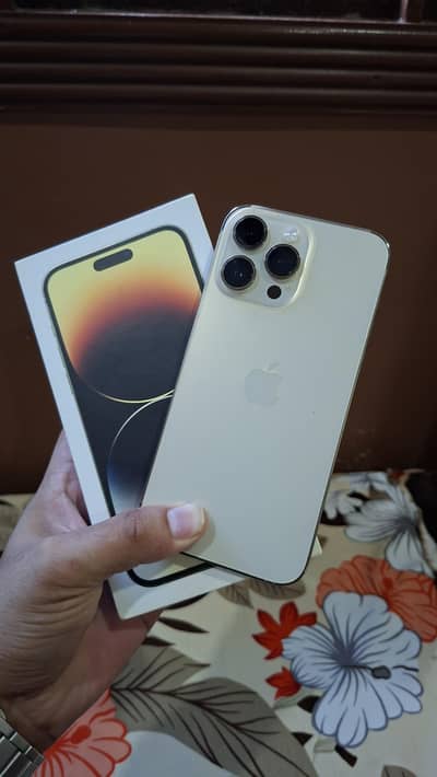 Apple iphone 14 pro max | 93% battery health