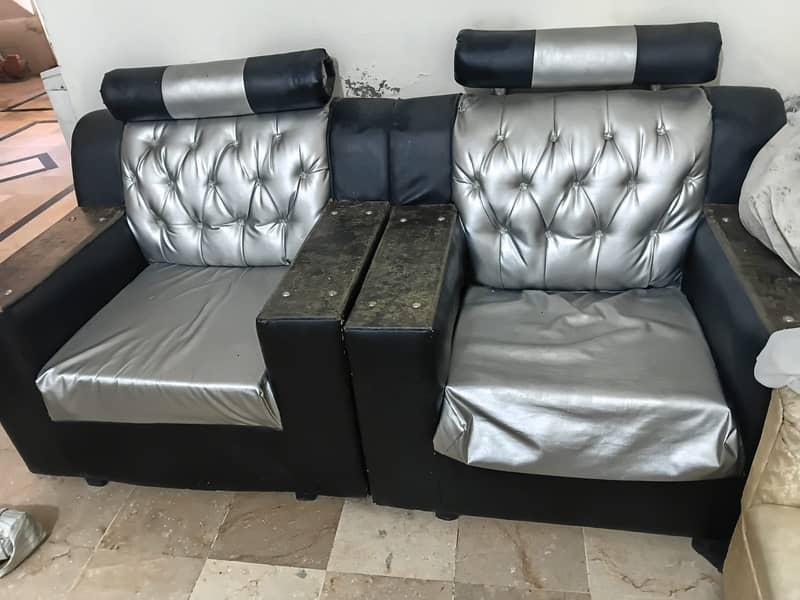 Comfortable sofa set 1