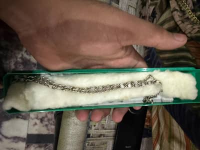 chandi ka necklass silver colur