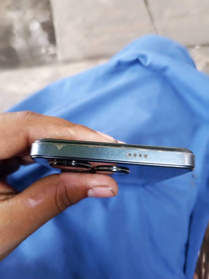 Tecno Spark 20C 3