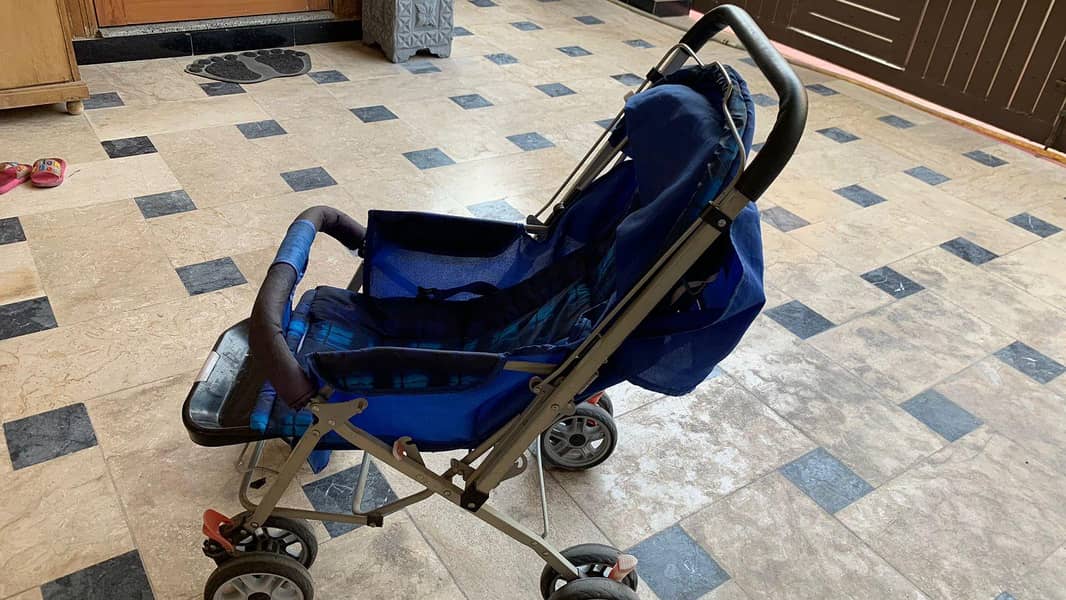 used pram 0