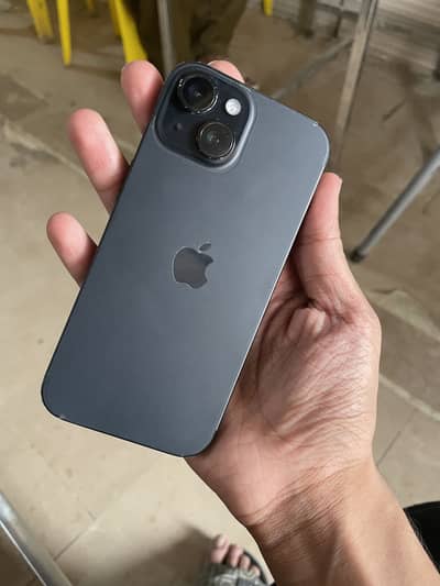 Apple iPhone 15