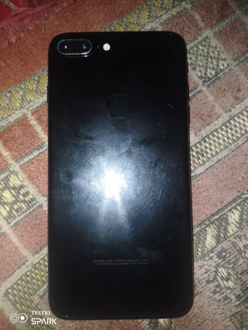 Apple iPhone 7 Plus 2