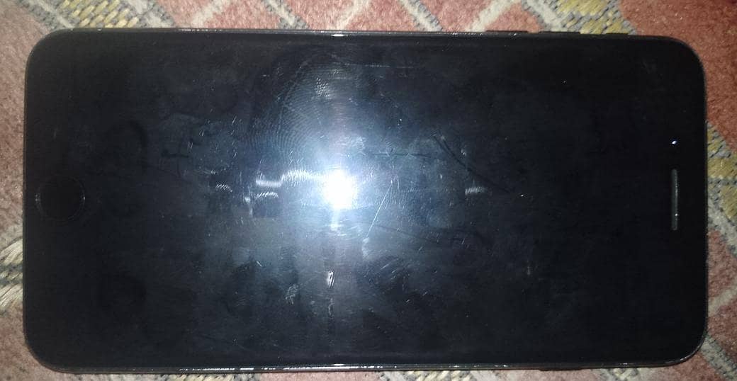 Apple iPhone 7 Plus 4