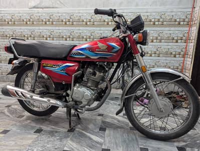 Honda CG 125 - Excellent Condition - Genuine Parts 2023/2024