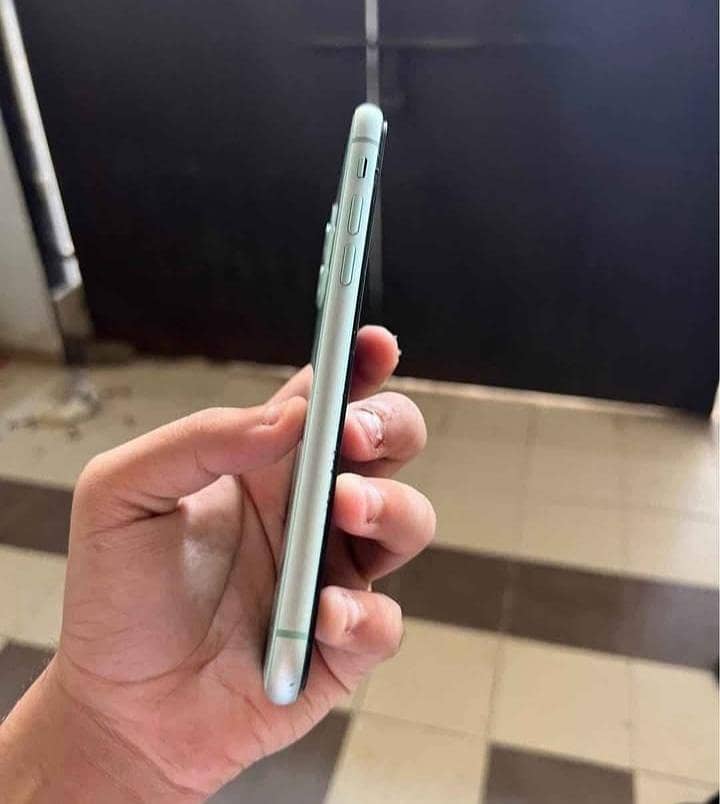 Apple iPhone 11 1