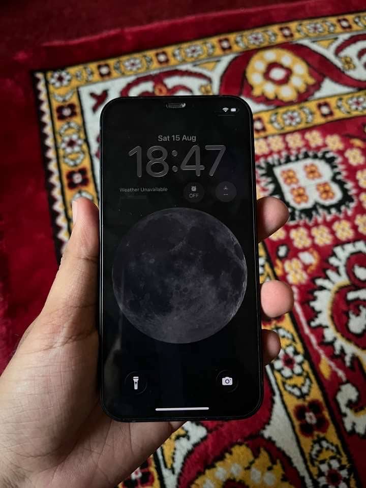 Apple iPhone 12 5
