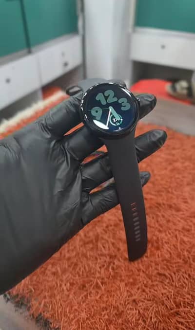 Google Pixel Watch 3 Brand New Watch with Genuine Charging Cable