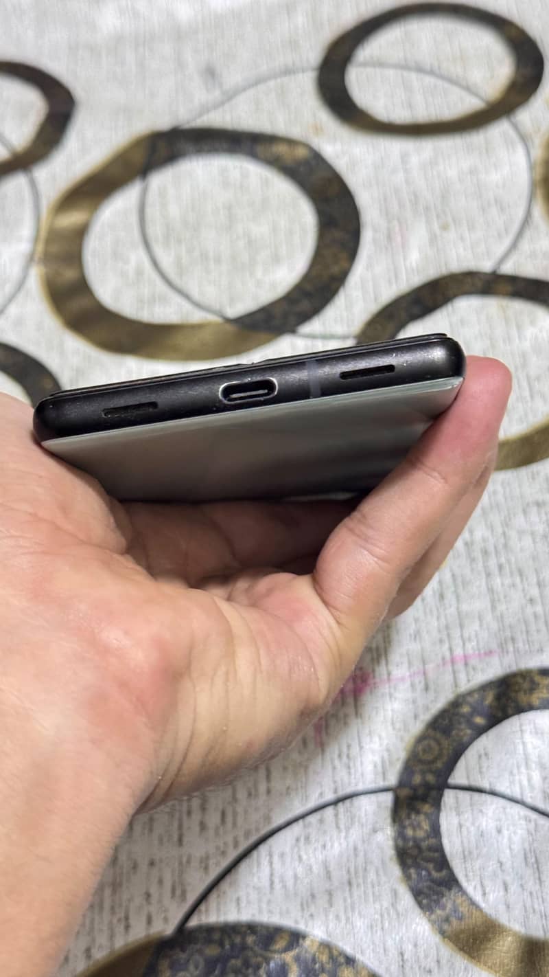 Google Pixel 6a 5