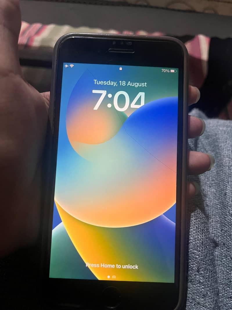 Apple iPhone 8 Plus 2