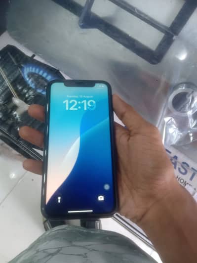 Apple iPhone XR