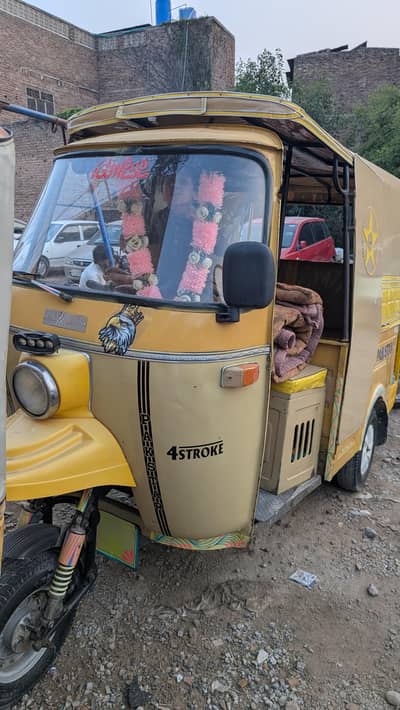 Pak Star Rickshaw 6 Seater 2017 Model – Well Maintained