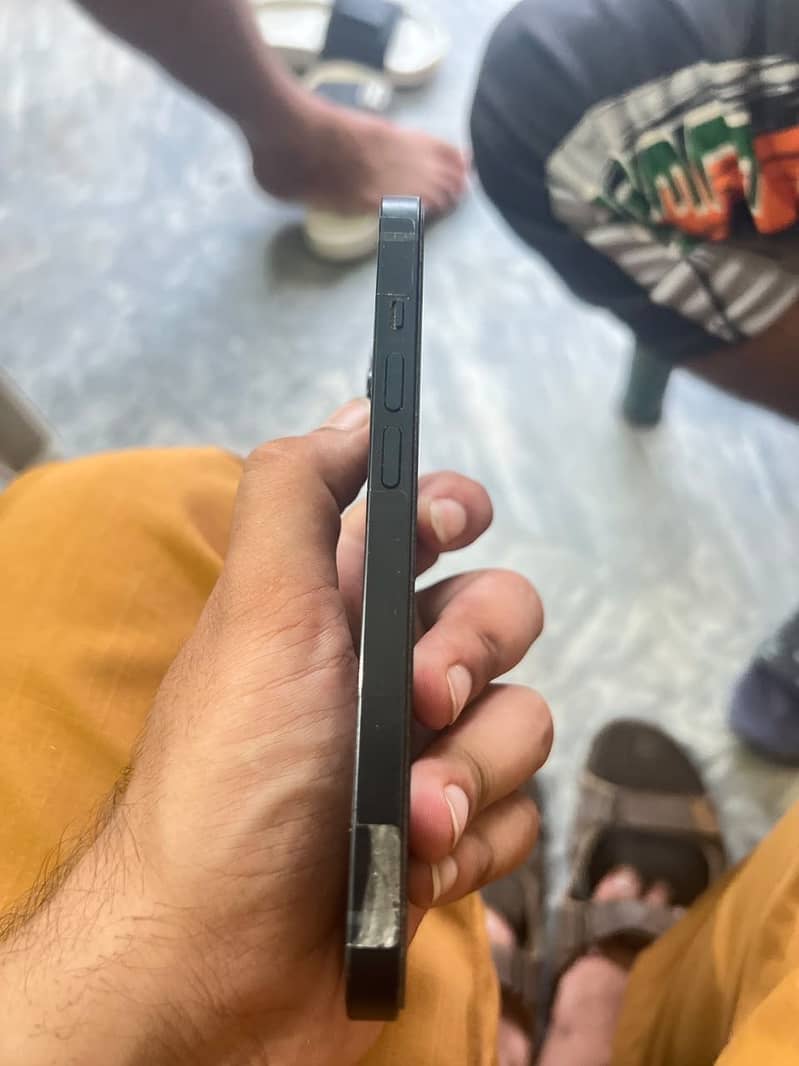 Apple iPhone 14 8