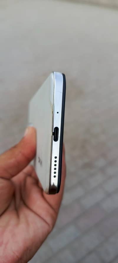 Vivo Y29